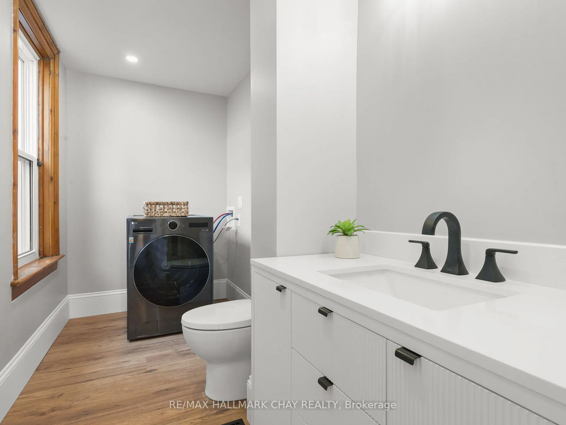 Photo 21 of 14 Wilson Street, New Tecumseth, Tottenham — HOMEH