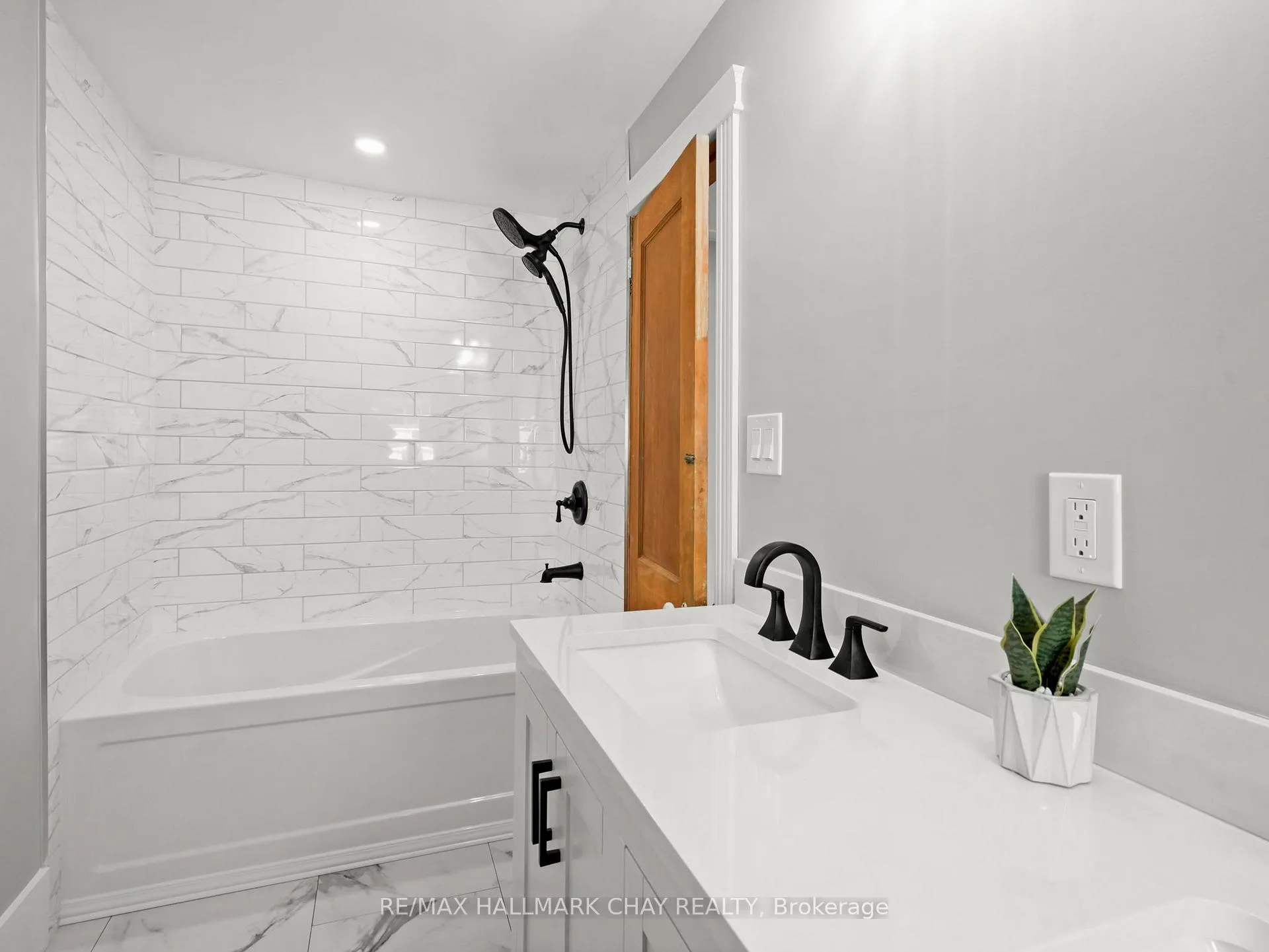 Photo 33 of 14 Wilson Street, New Tecumseth, Tottenham — HOMEH