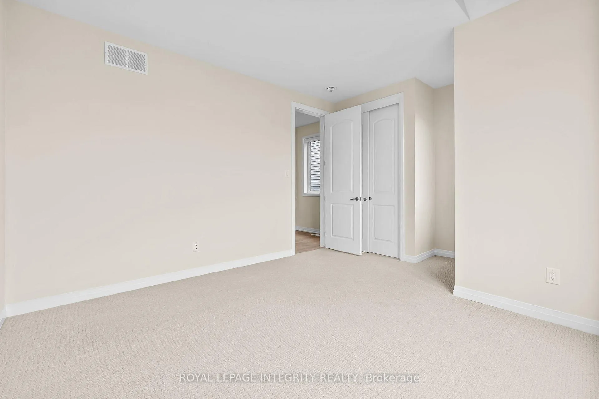 Photo 19 of 807 Mercier Crescent E, Ottawa, Chapel Hill South - Orleans Village — HOMEH