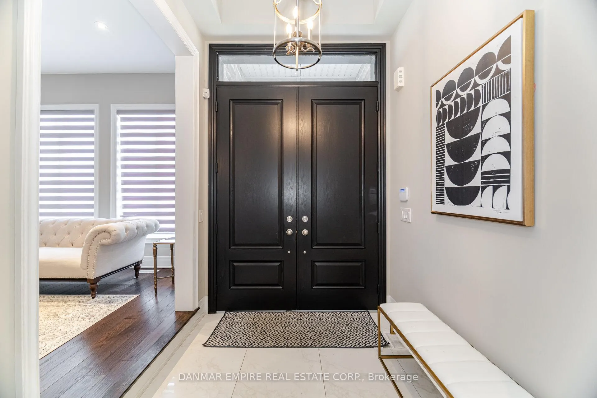 Photo 2 of 386 Tudor Avenue, Oakville, West — HOMEH