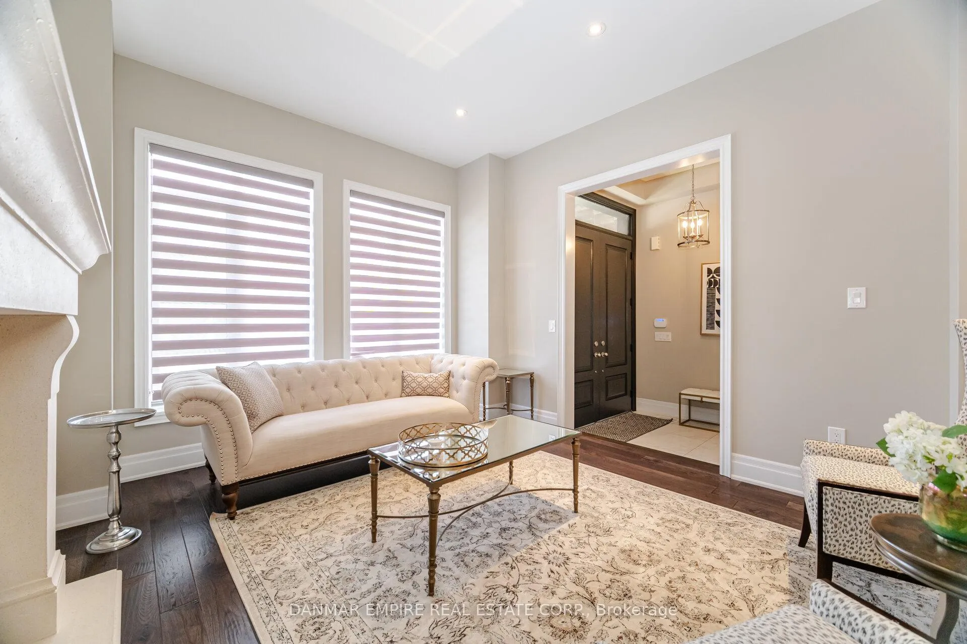 Photo 3 of 386 Tudor Avenue, Oakville, West — HOMEH