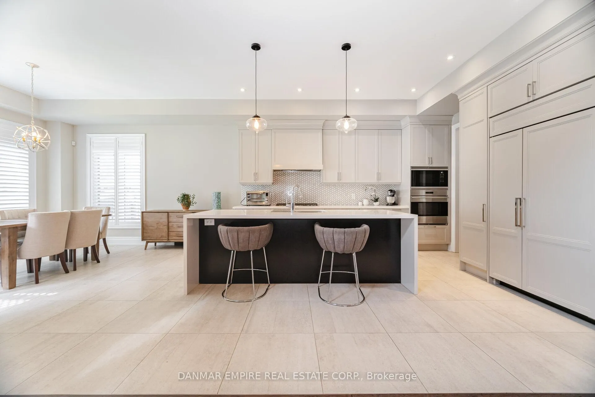 Photo 10 of 386 Tudor Avenue, Oakville, West — HOMEH