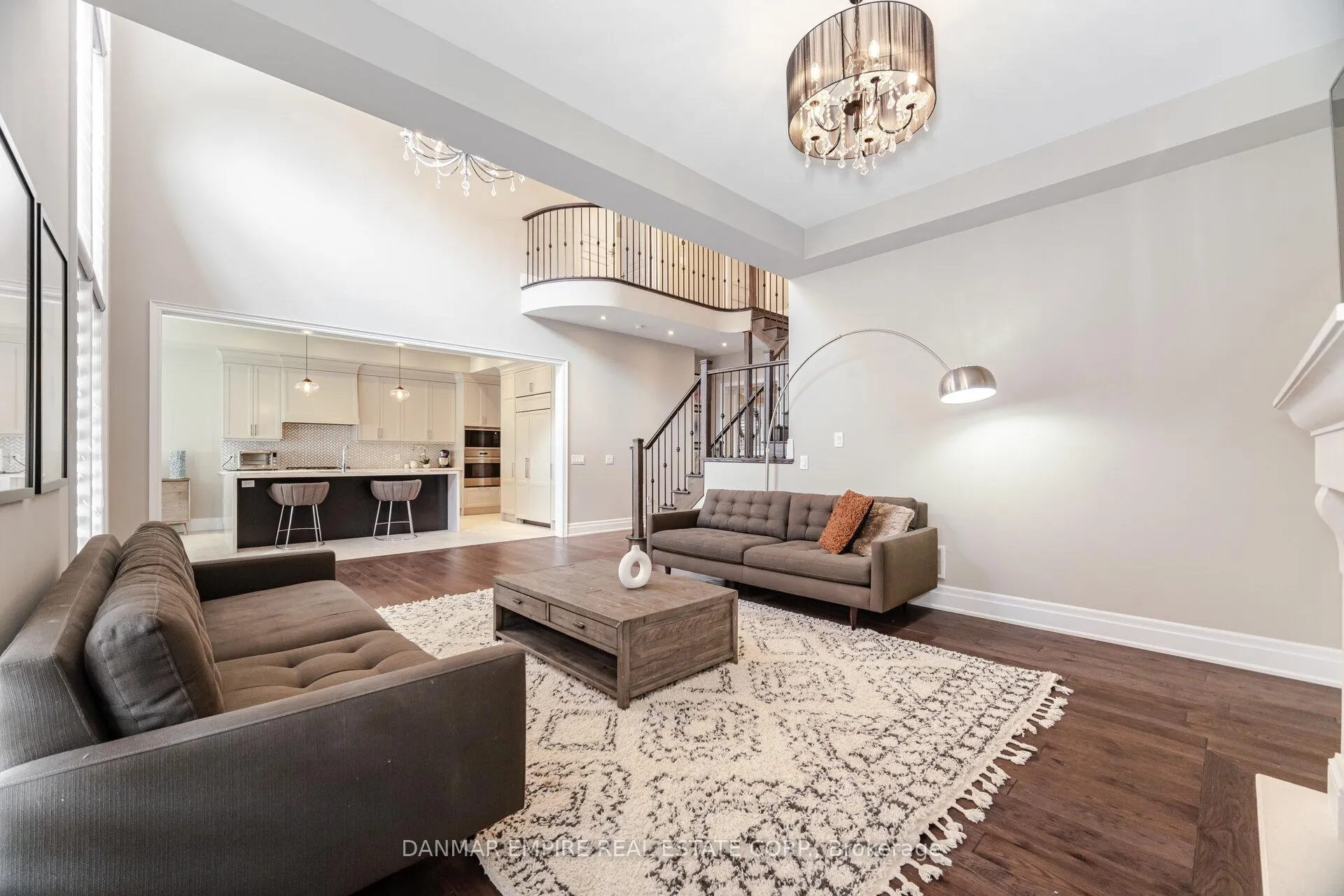 Photo 18 of 386 Tudor Avenue, Oakville, West — HOMEH