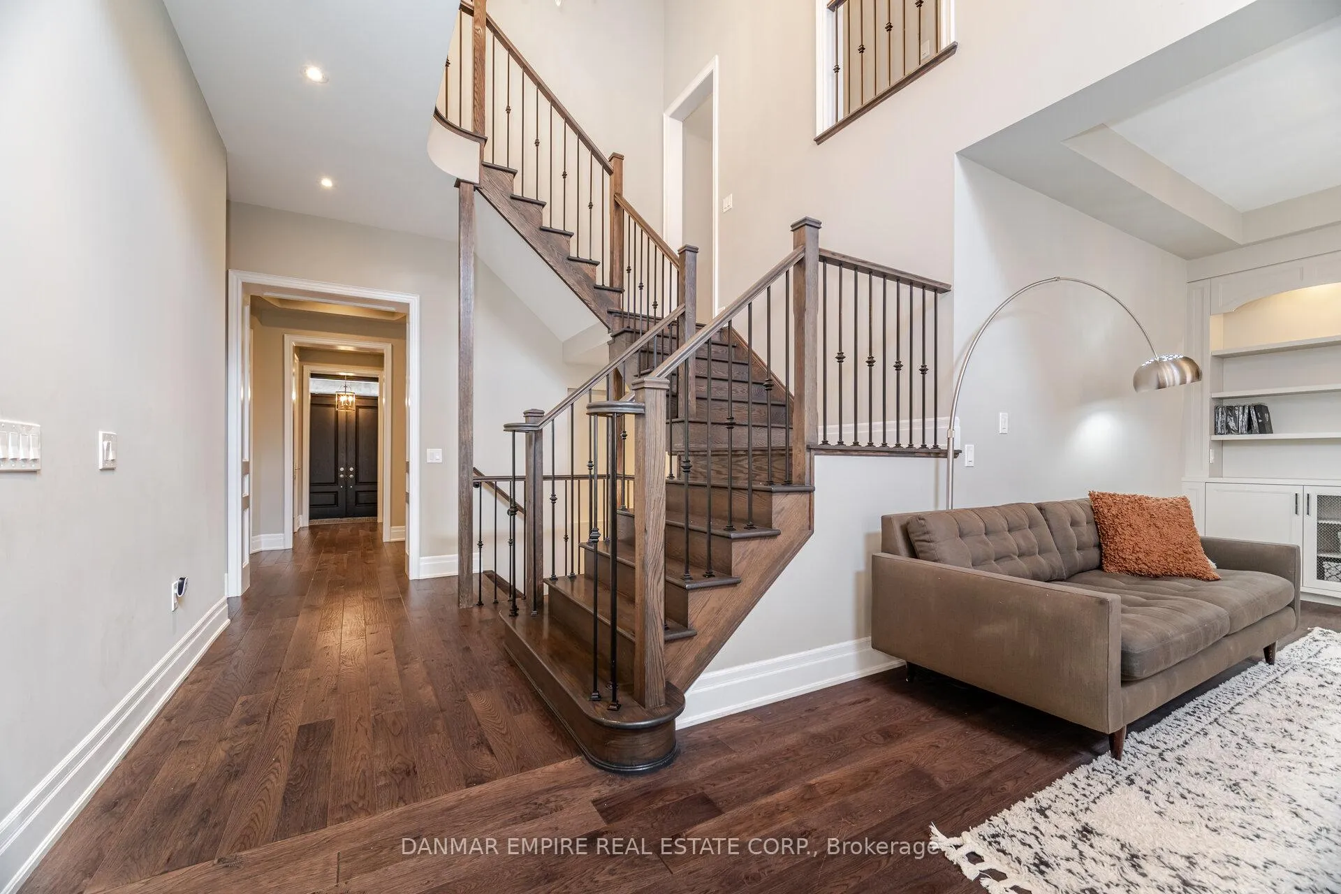 Photo 23 of 386 Tudor Avenue, Oakville, West — HOMEH