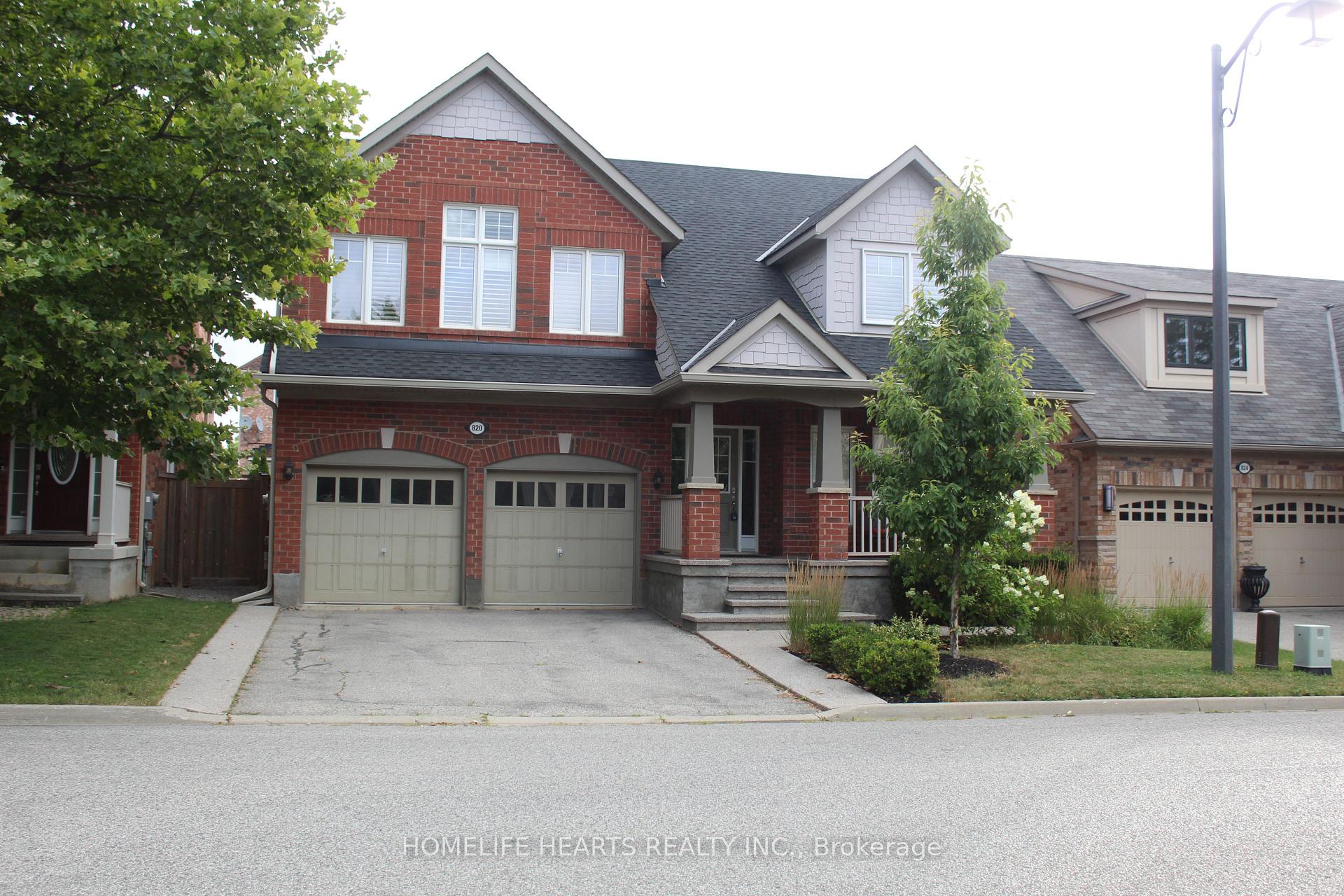 Front of 820 Rayner Court