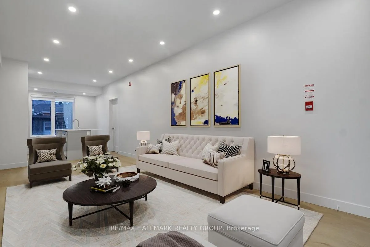 Photo 5 of Unit 4, 199 Columbus Avenue, Ottawa, Overbrook/Castle Heights — HOMEH