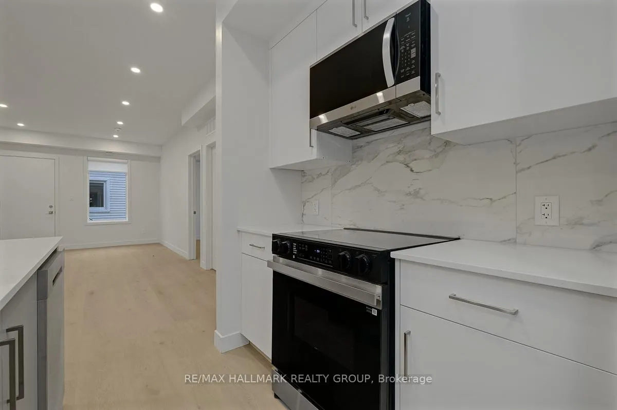 Photo 10 of Unit 4, 199 Columbus Avenue, Ottawa, Overbrook/Castle Heights — HOMEH