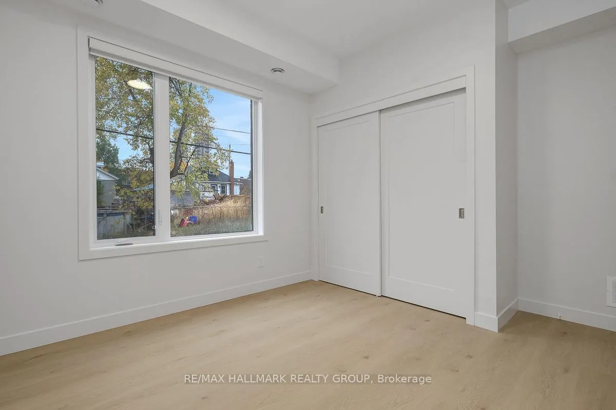 Photo 19 of Unit 4, 199 Columbus Avenue, Ottawa, Overbrook/Castle Heights — HOMEH