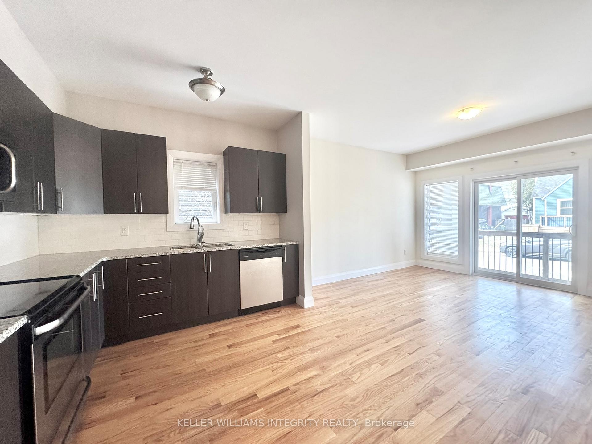 Photo 3 of 136 King George Street, Ottawa, Overbrook/Castle Heights — HOMEH