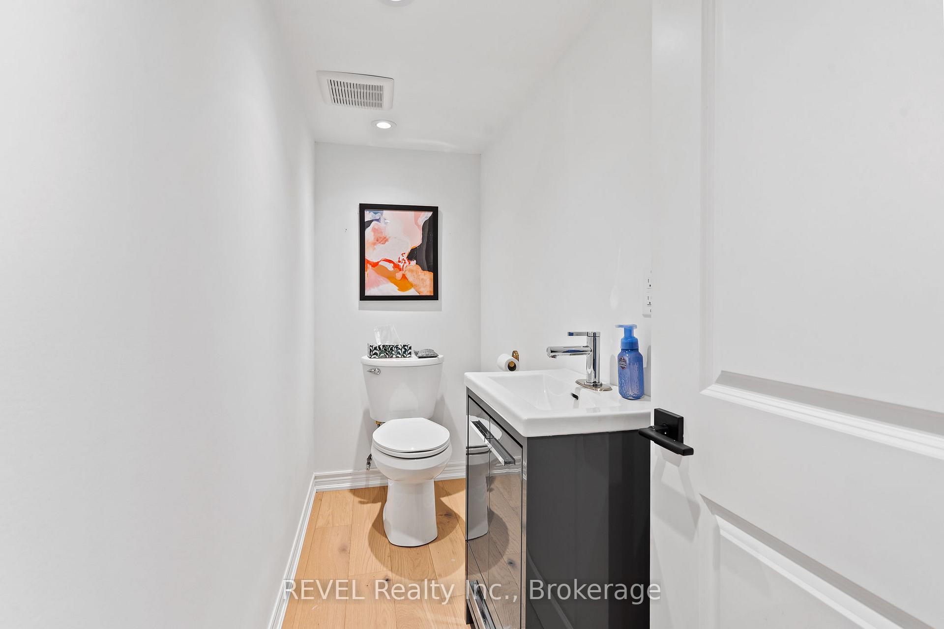 Photo 37 of 8045 Brookside Drive, Niagara Falls, Ascot — HOMEH