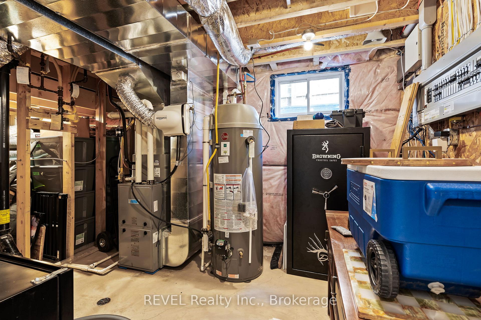 Photo 39 of 8045 Brookside Drive, Niagara Falls, Ascot — HOMEH