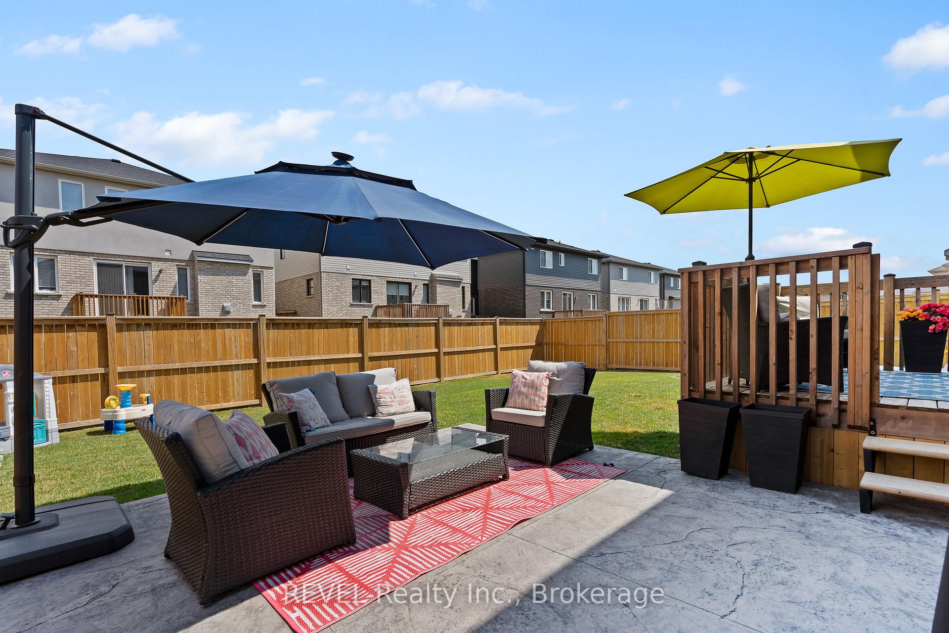 Photo 40 of 8045 Brookside Drive, Niagara Falls, Ascot — HOMEH