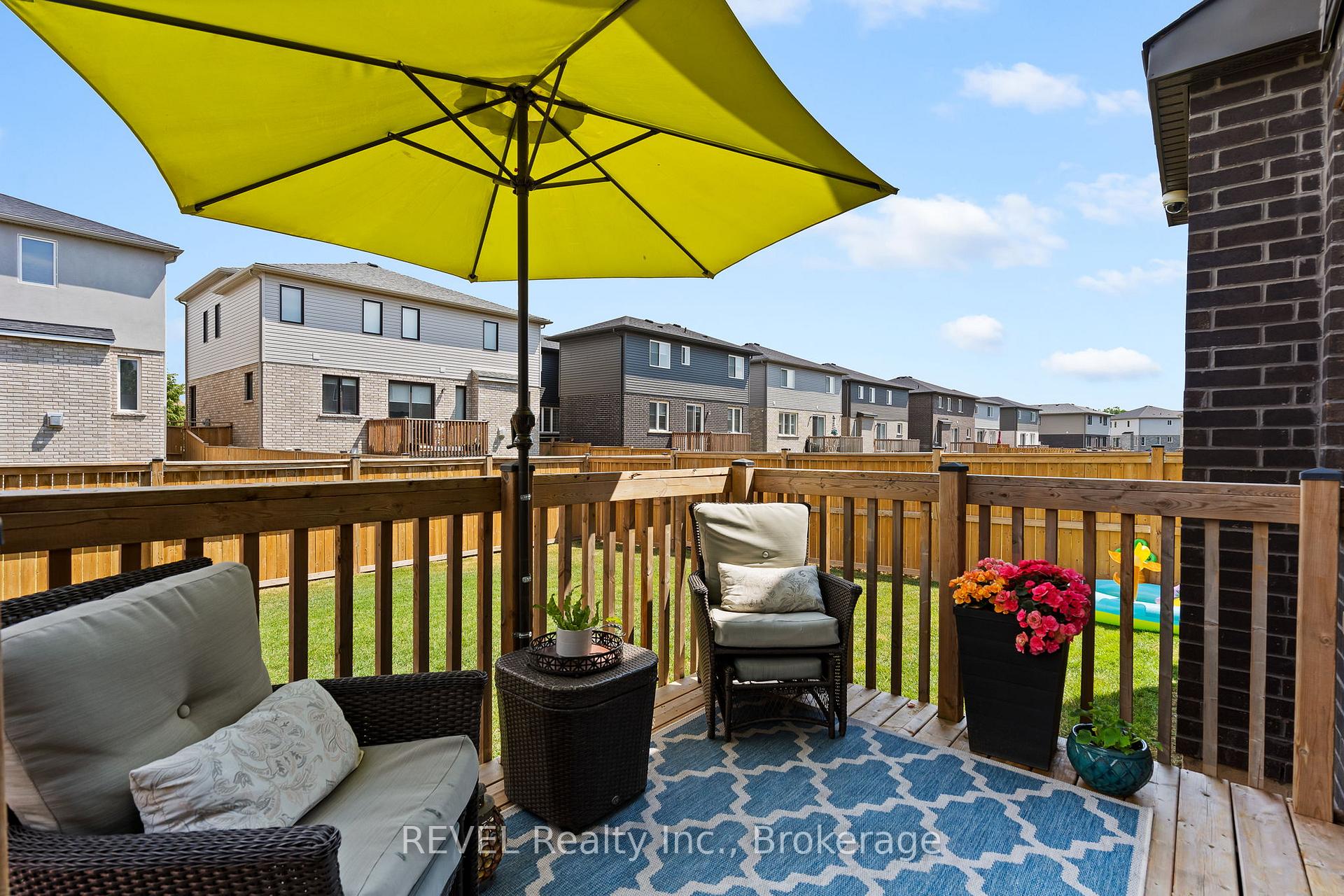 Photo 43 of 8045 Brookside Drive, Niagara Falls, Ascot — HOMEH