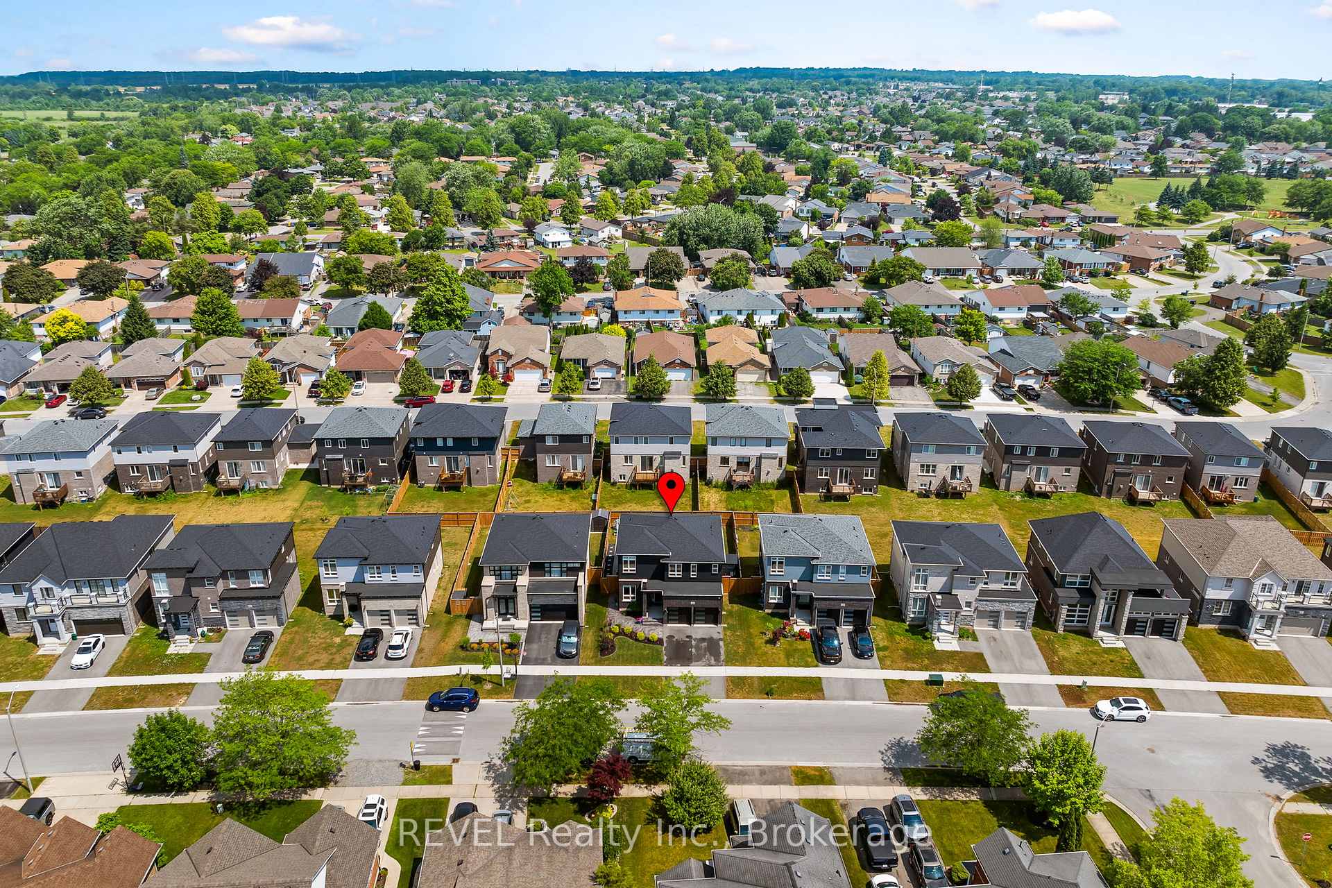 Photo 45 of 8045 Brookside Drive, Niagara Falls, Ascot — HOMEH