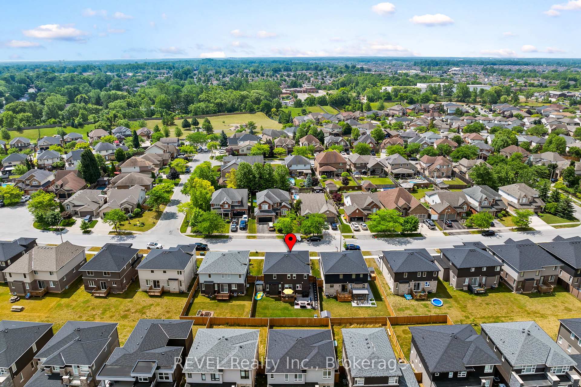 Photo 48 of 8045 Brookside Drive, Niagara Falls, Ascot — HOMEH