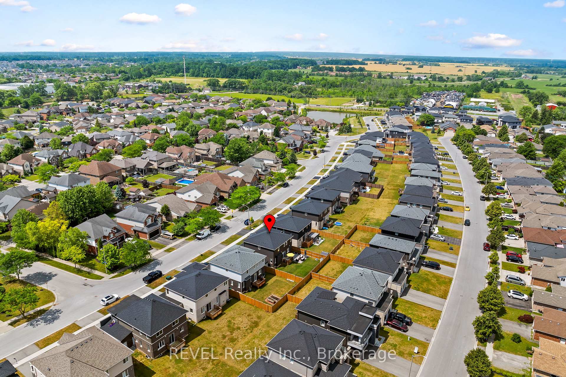 Photo 49 of 8045 Brookside Drive, Niagara Falls, Ascot — HOMEH
