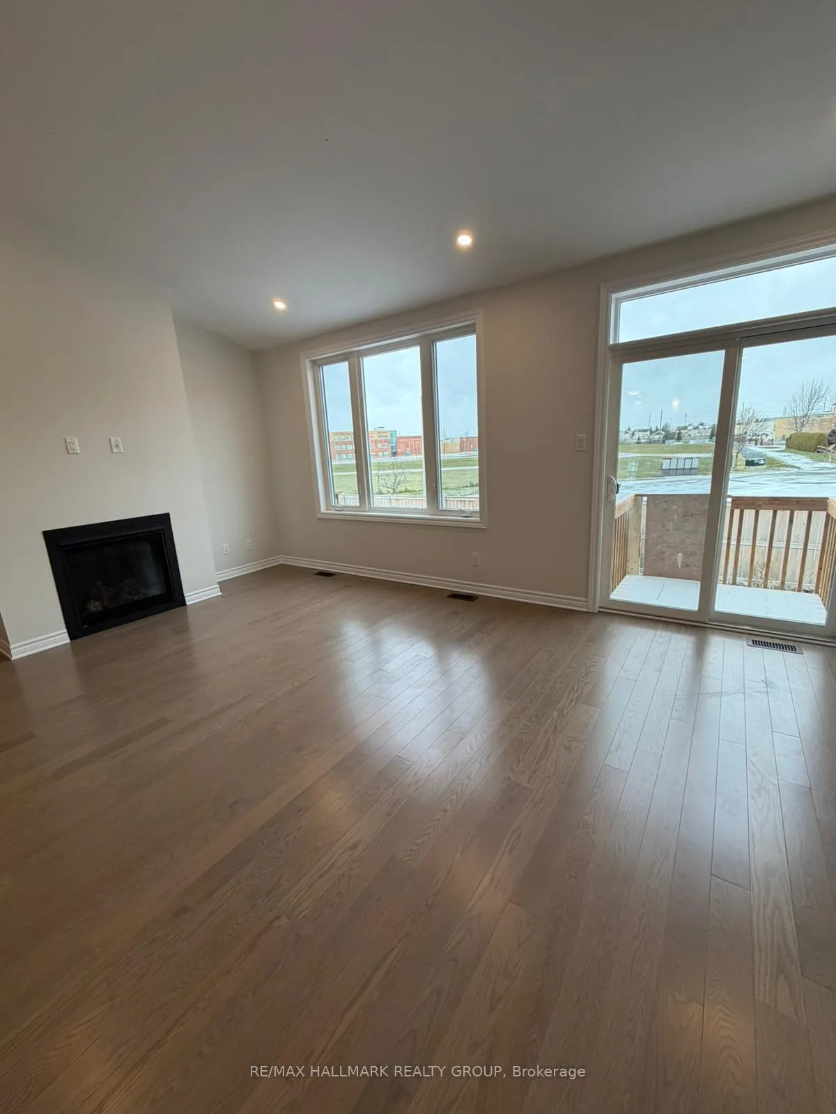 Photo 3 of 705 Montrichard Road, Ottawa, Notting Hill/Summerside — HOMEH