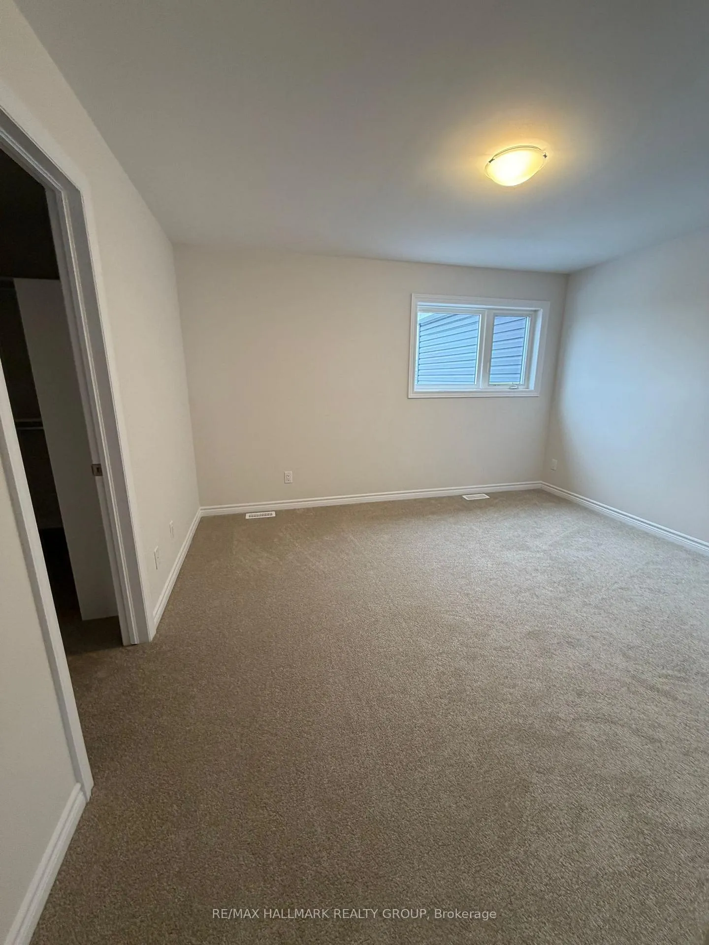 Photo 8 of 705 Montrichard Road, Ottawa, Notting Hill/Summerside — HOMEH