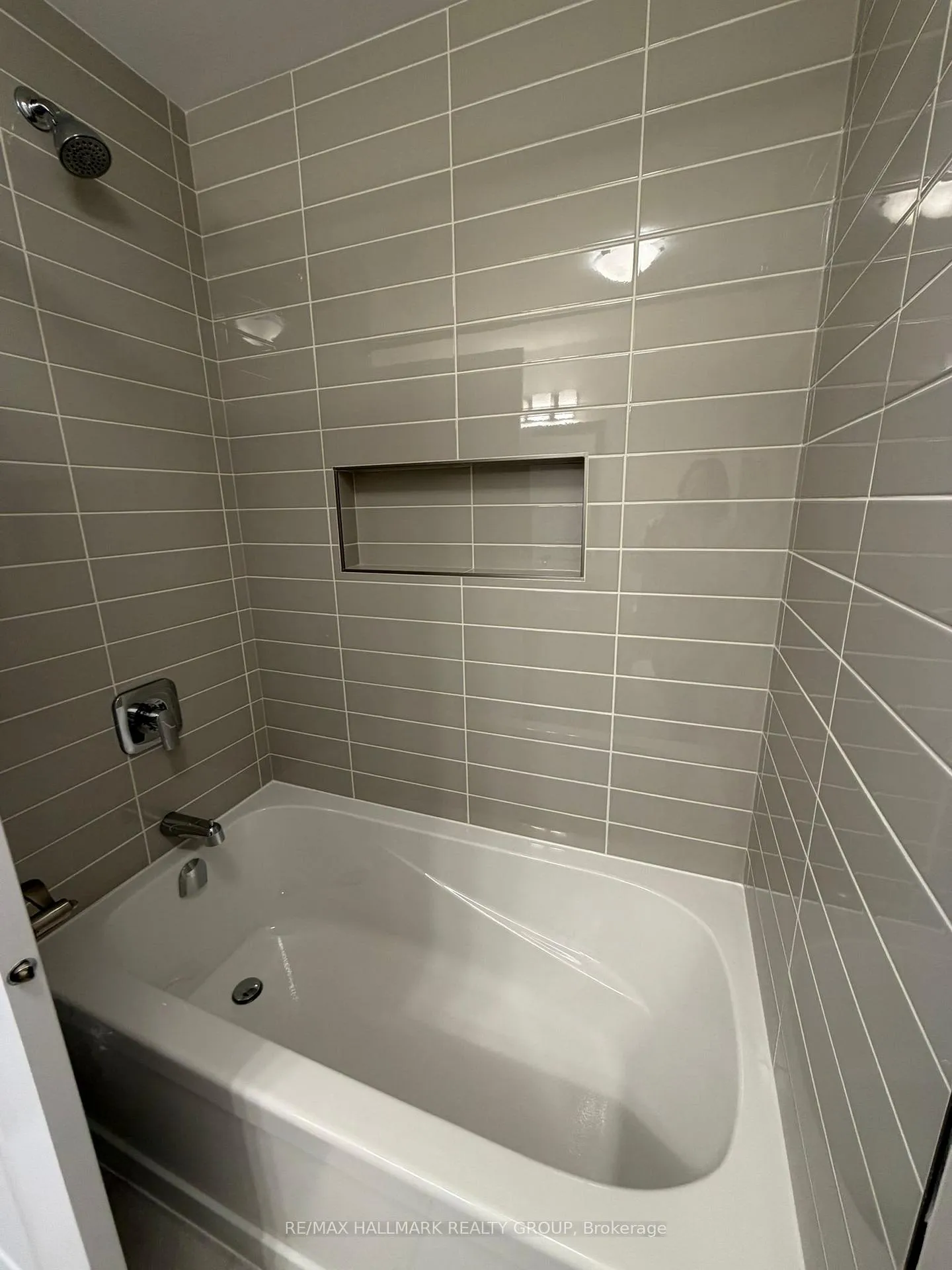 Photo 13 of 705 Montrichard Road, Ottawa, Notting Hill/Summerside — HOMEH