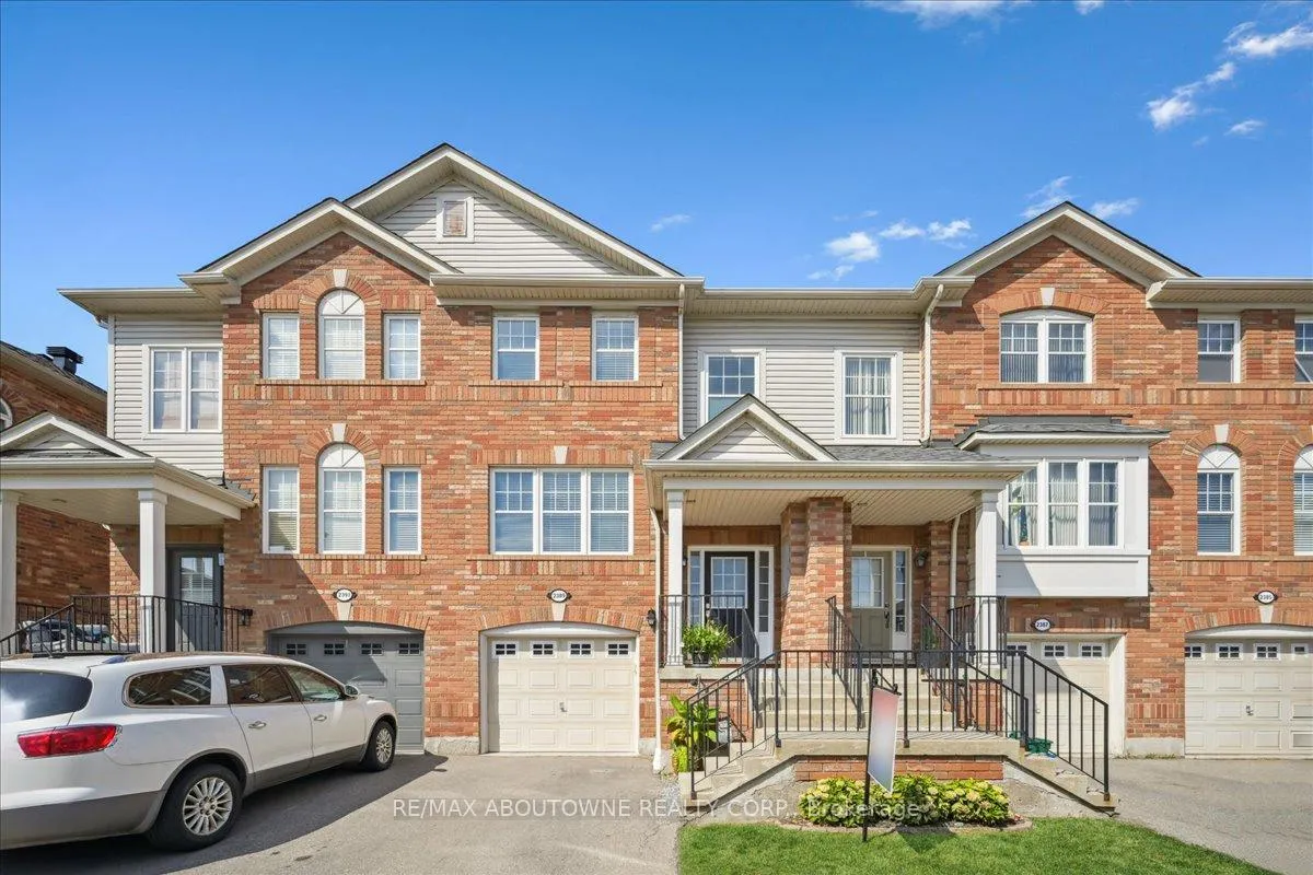 Front of 2389 Coho Way