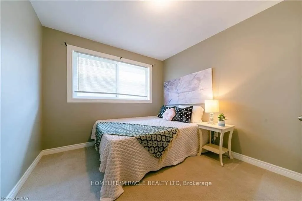 Photo 9 of Unit #Main, 2256 Stanley Avenue, Niagara Falls, Church's Lane — HOMEH