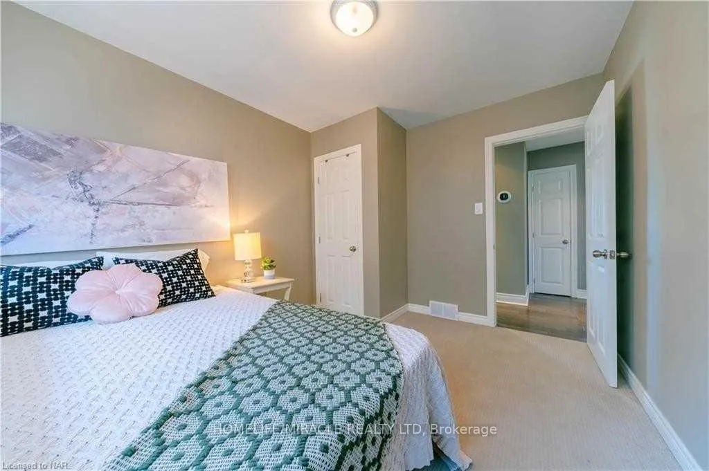 Photo 10 of Unit #Main, 2256 Stanley Avenue, Niagara Falls, Church's Lane — HOMEH