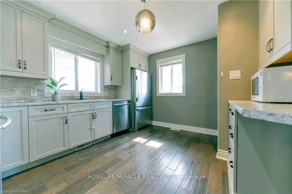 Photo 23 of Unit #Main, 2256 Stanley Avenue, Niagara Falls, Church's Lane — HOMEH