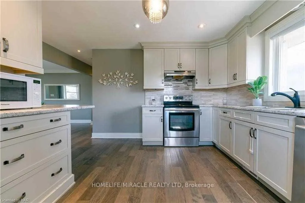 Photo 25 of Unit #Main, 2256 Stanley Avenue, Niagara Falls, Church's Lane — HOMEH