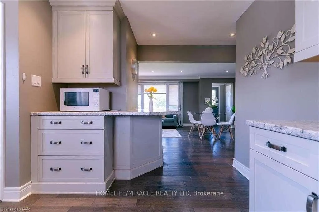Photo 28 of Unit #Main, 2256 Stanley Avenue, Niagara Falls, Church's Lane — HOMEH
