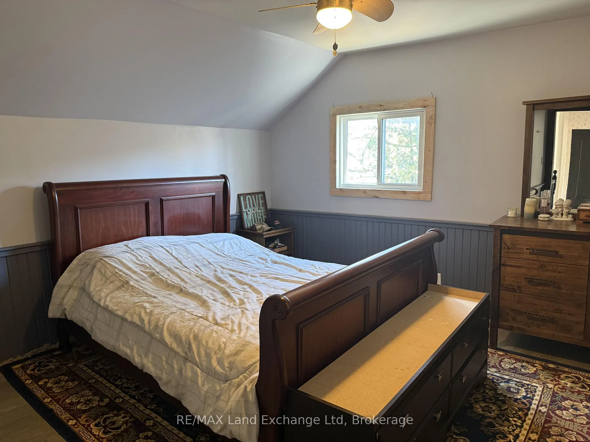 Photo 16 of 26 Patrick Street W, North Huron, Wingham — HOMEH