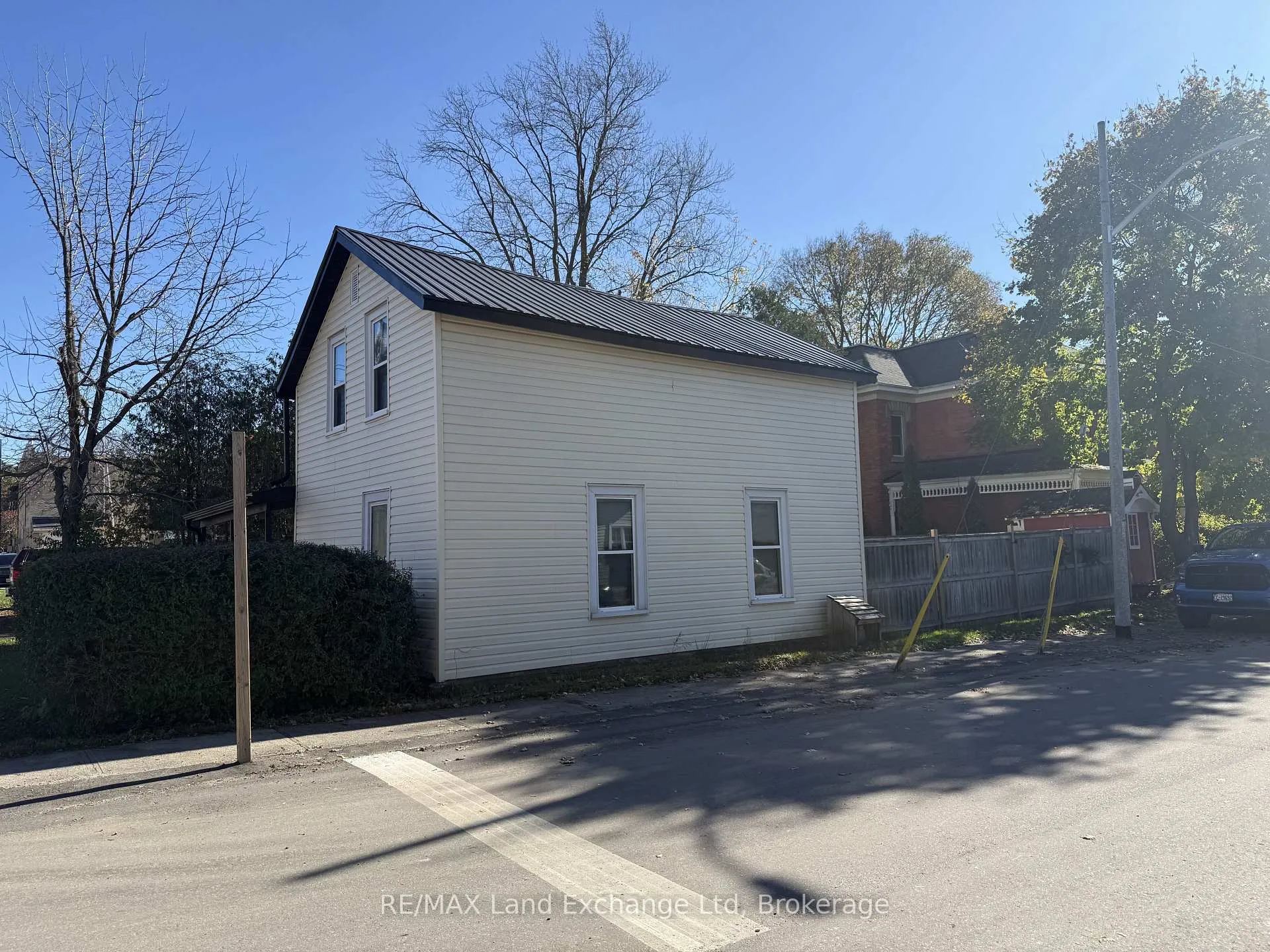 Photo 25 of 26 Patrick Street W, North Huron, Wingham — HOMEH