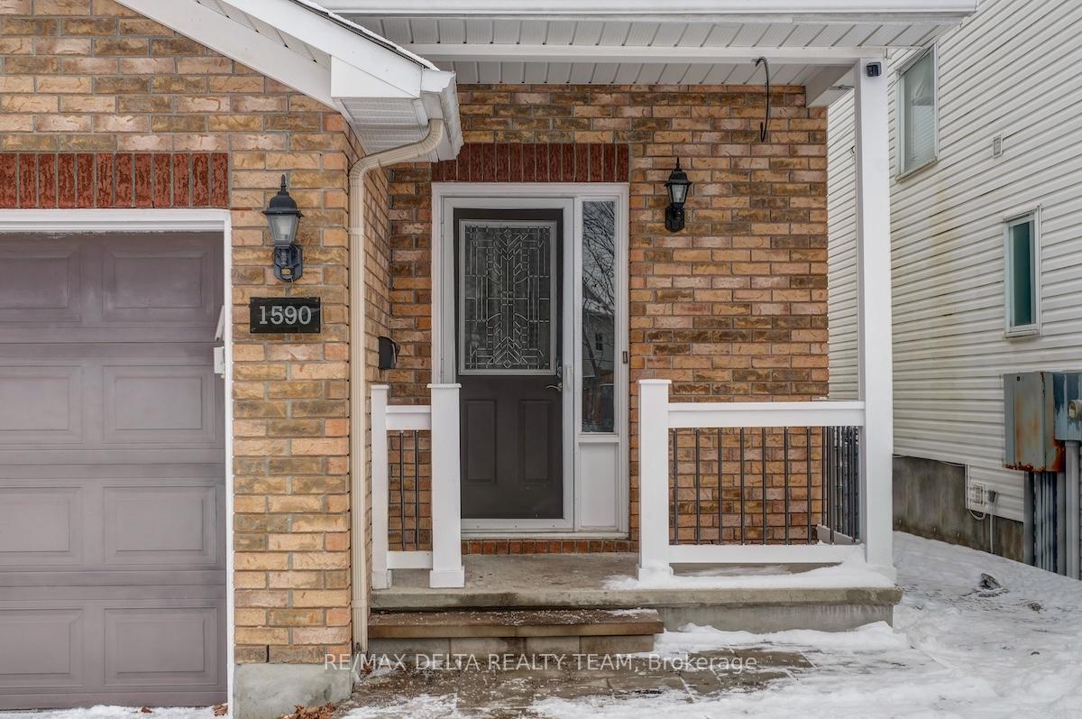 Photo 4 of 1590 Cedar Mills Road, Ottawa, Chateauneuf — HOMEH
