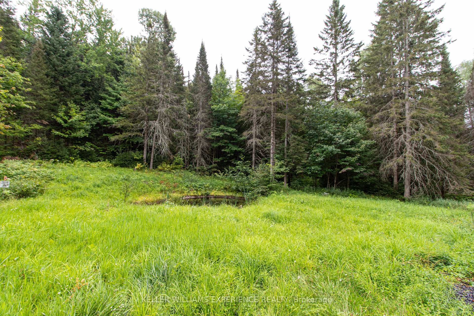 Photo 5 of 1415 Long Lake Road, Perry, Novar — HOMEH
