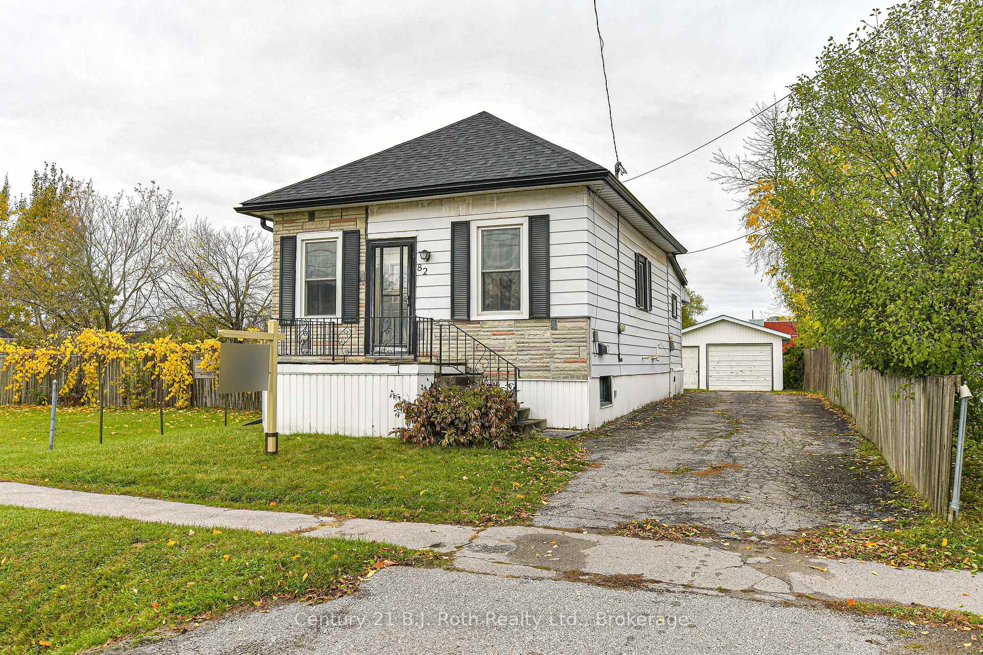 Photo 1 of 82 Poughkeepsie Street, Orillia — HOMEH