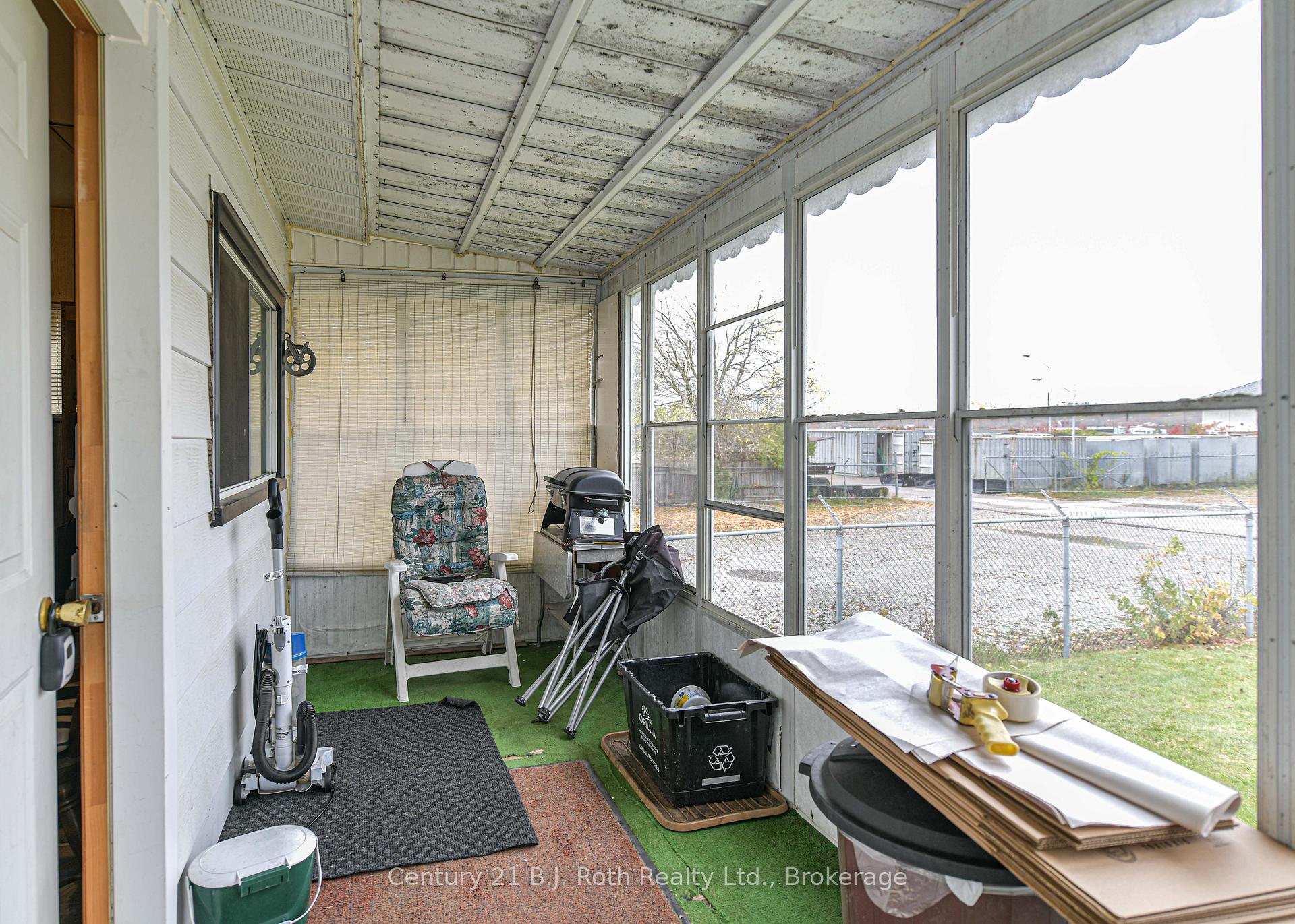 Photo 8 of 82 Poughkeepsie Street, Orillia — HOMEH