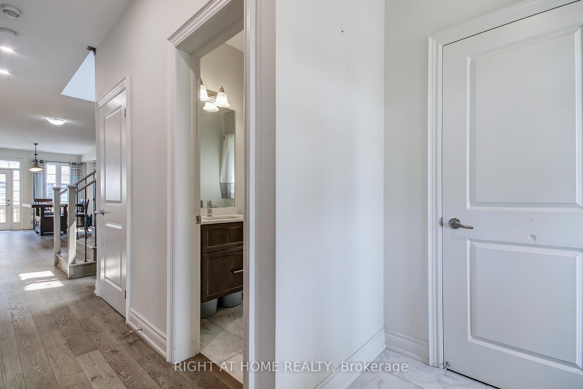 Photo 2 of 1190 Raspberry Terrace, Milton, Ford — HOMEH