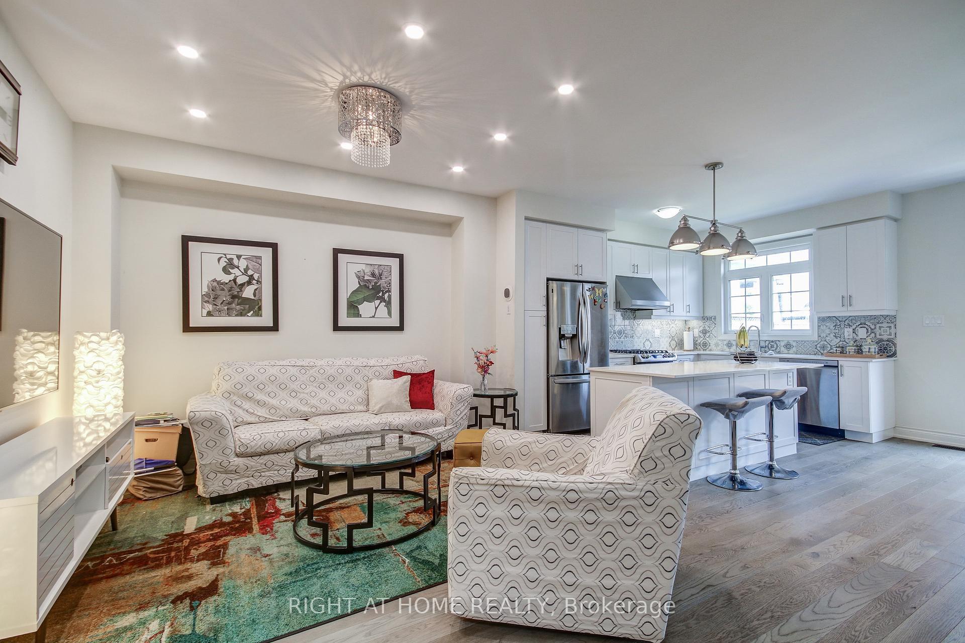 Photo 6 of 1190 Raspberry Terrace, Milton, Ford — HOMEH