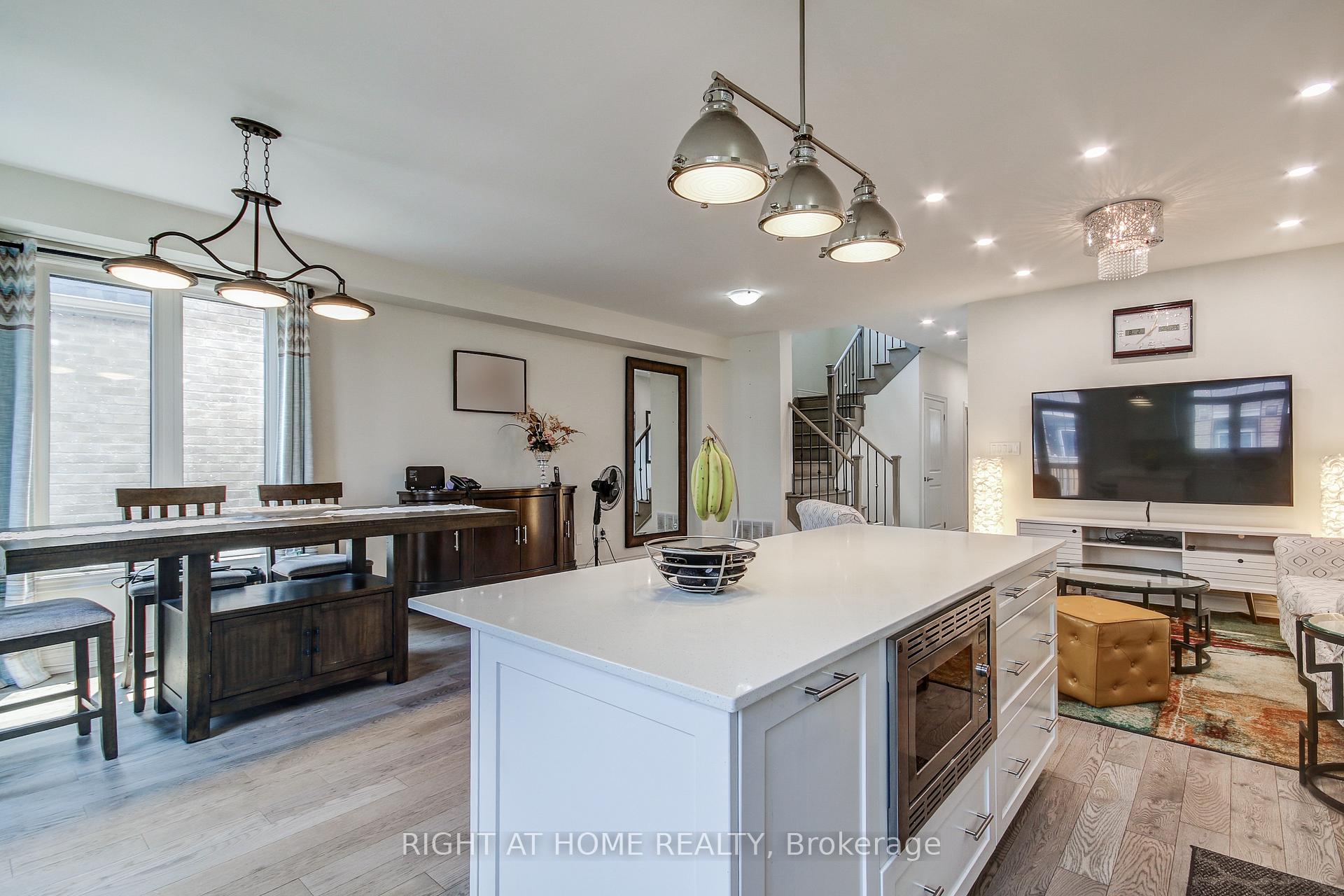 Photo 39 of 1190 Raspberry Terrace, Milton, Ford — HOMEH
