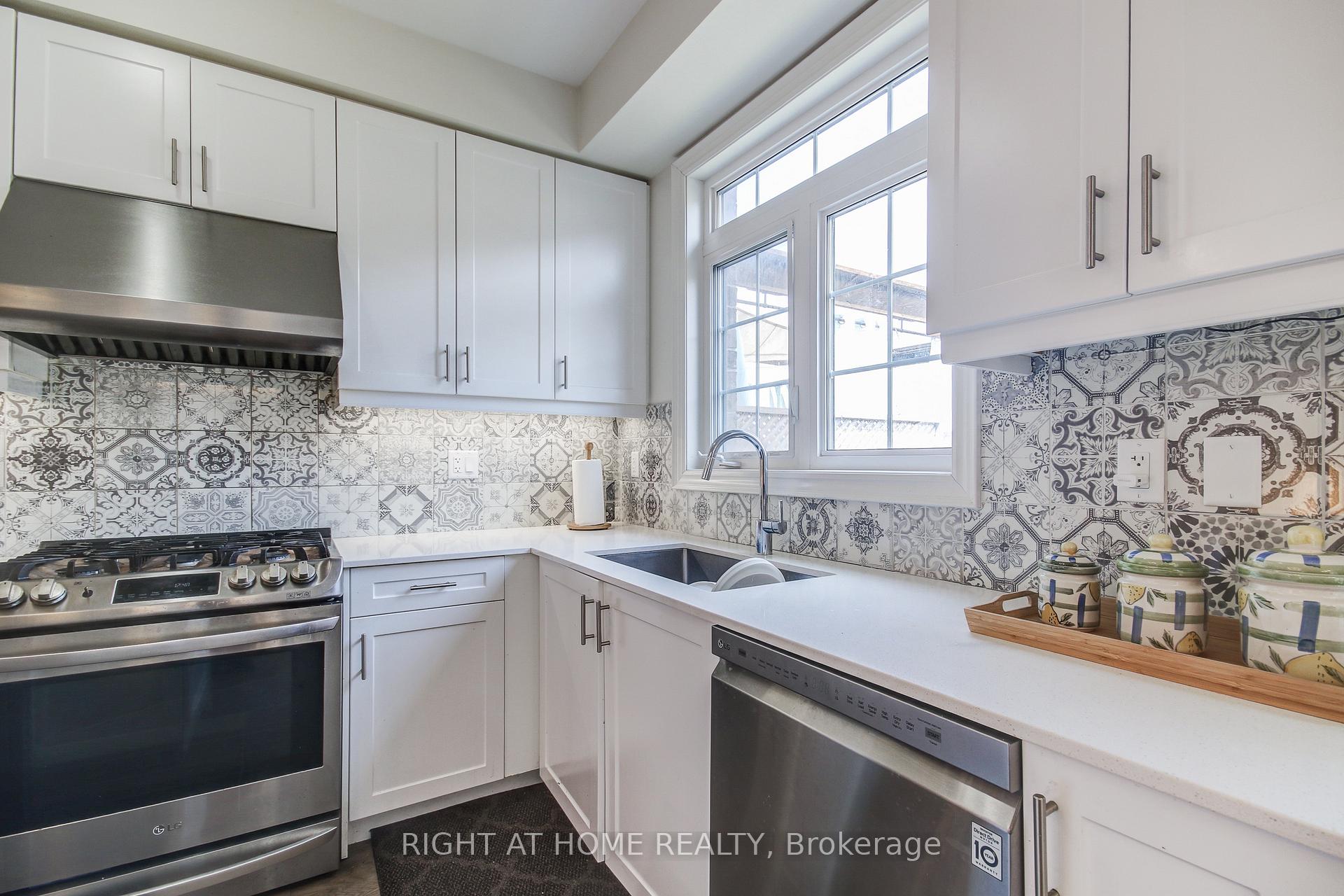 Photo 36 of 1190 Raspberry Terrace, Milton, Ford — HOMEH