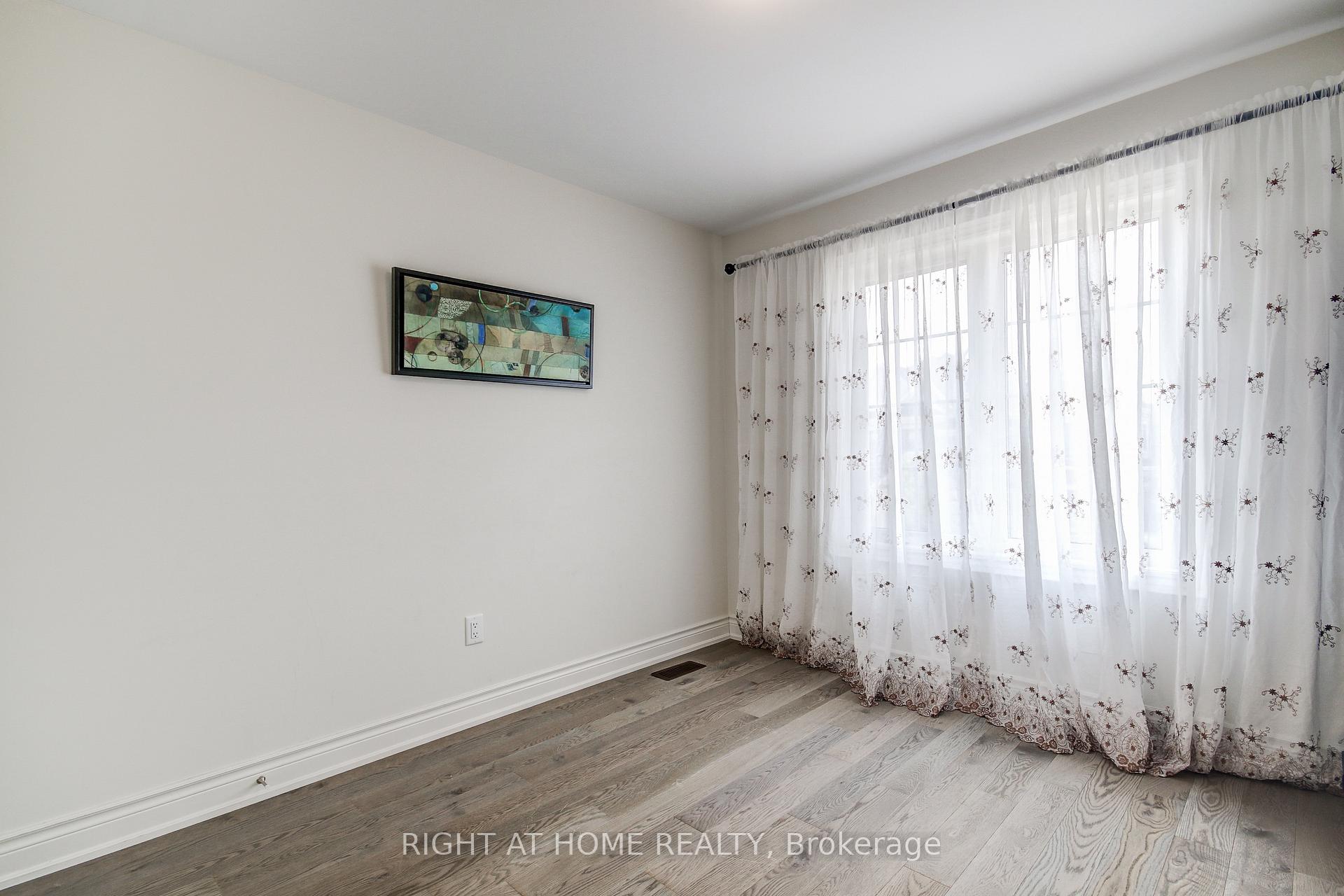 Photo 14 of 1190 Raspberry Terrace, Milton, Ford — HOMEH