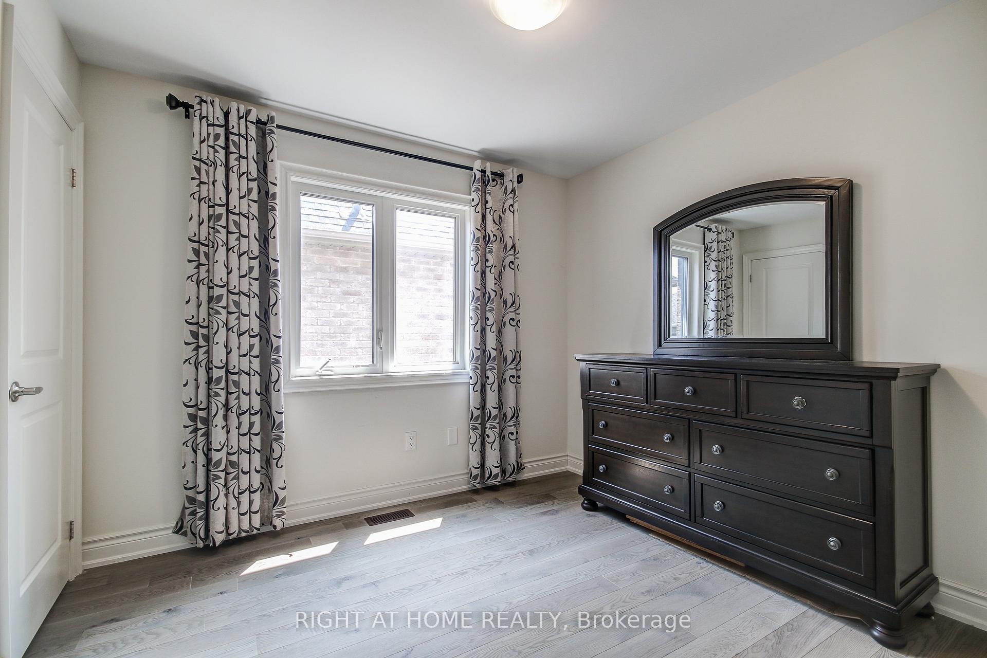 Photo 20 of 1190 Raspberry Terrace, Milton, Ford — HOMEH