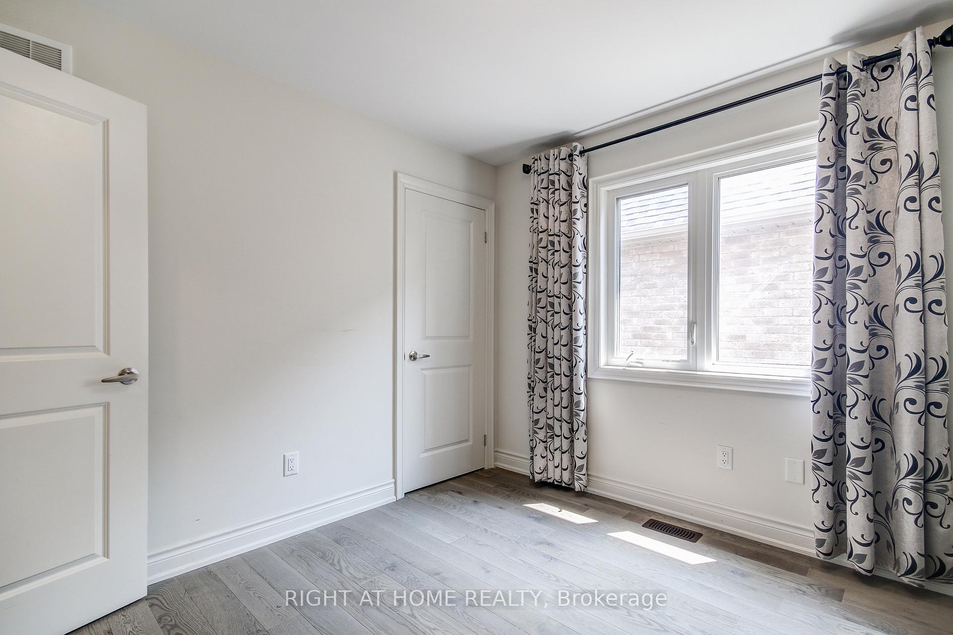 Photo 19 of 1190 Raspberry Terrace, Milton, Ford — HOMEH