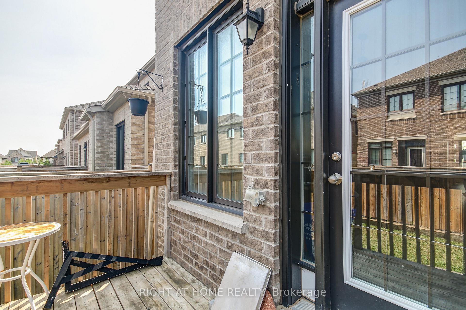 Photo 33 of 1190 Raspberry Terrace, Milton, Ford — HOMEH
