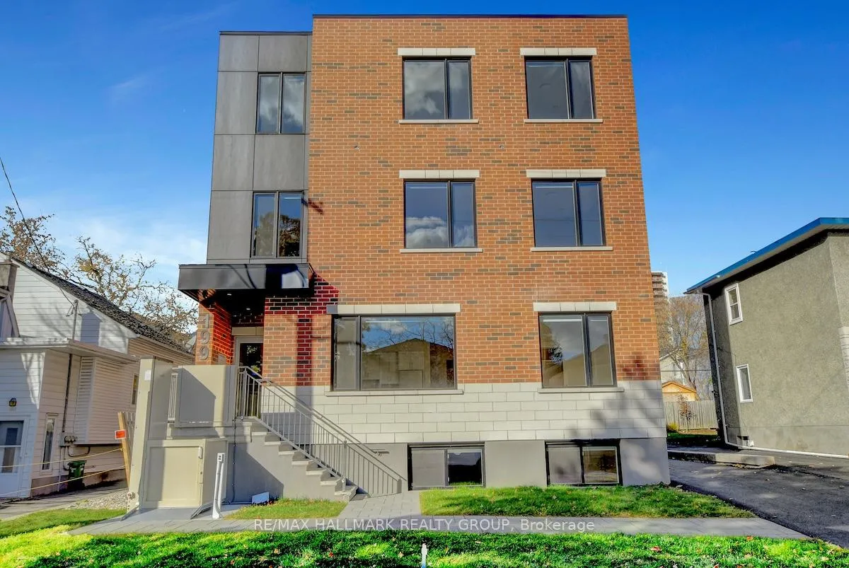 Photo 1 of Unit 2, 199 Columbus Avenue, Ottawa, Overbrook/Castle Heights — HOMEH