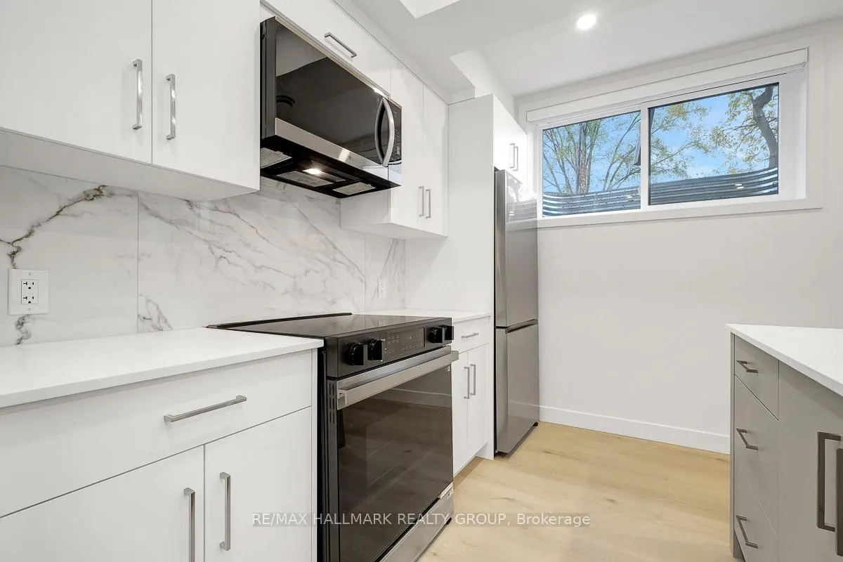 Photo 12 of Unit 2, 199 Columbus Avenue, Ottawa, Overbrook/Castle Heights — HOMEH