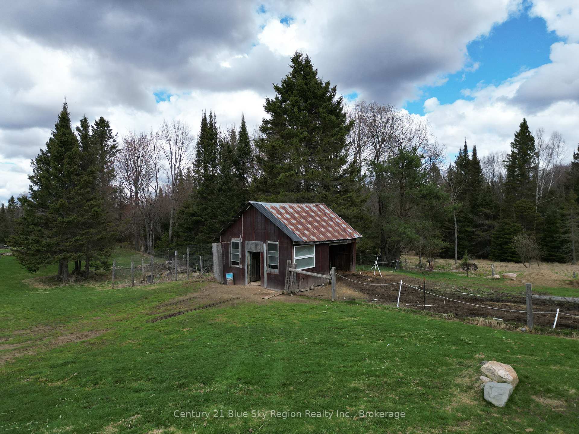 Photo 42 of 1455 Highway 522, Nipissing — HOMEH