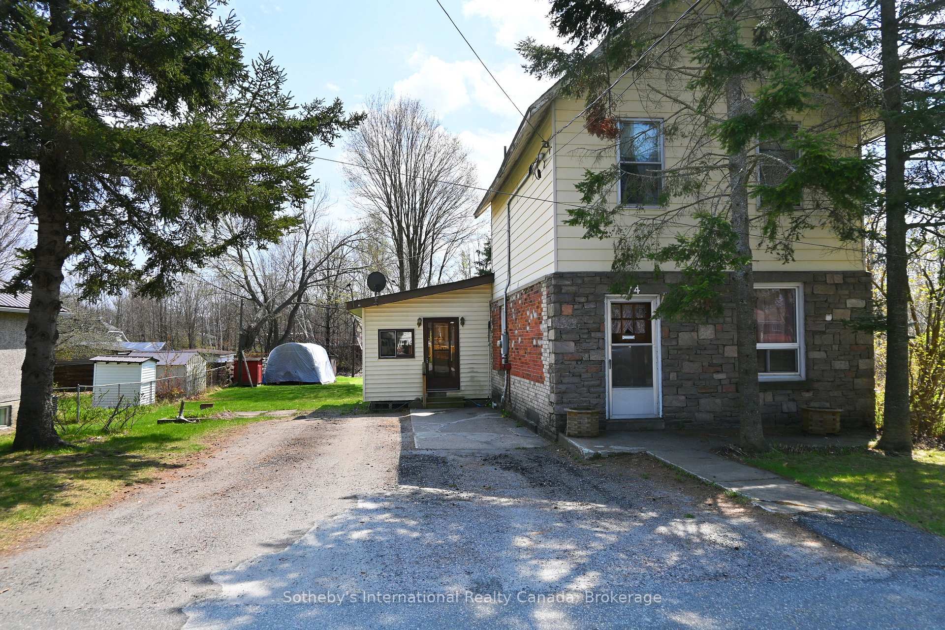 Photo 2 of 74 Cascade Street, Parry Sound — HOMEH