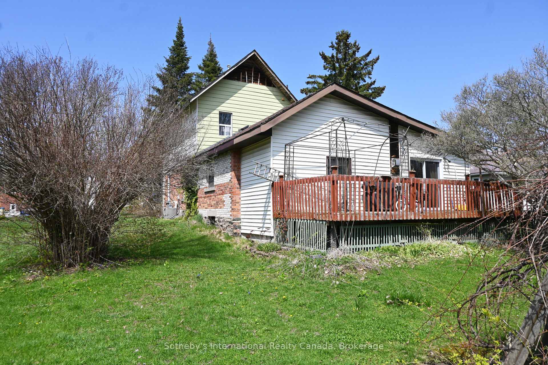 Photo 5 of 74 Cascade Street, Parry Sound — HOMEH