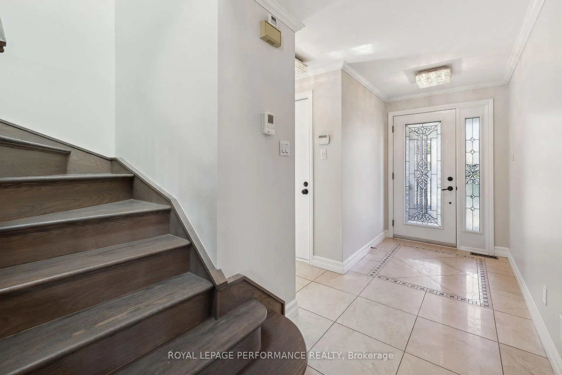 Photo 3 of 1873 Du Clairvaux Road, Ottawa, Chapel Hill — HOMEH