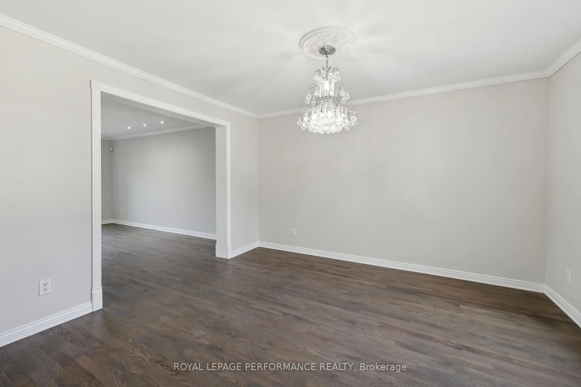 Photo 11 of 1873 Du Clairvaux Road, Ottawa, Chapel Hill — HOMEH